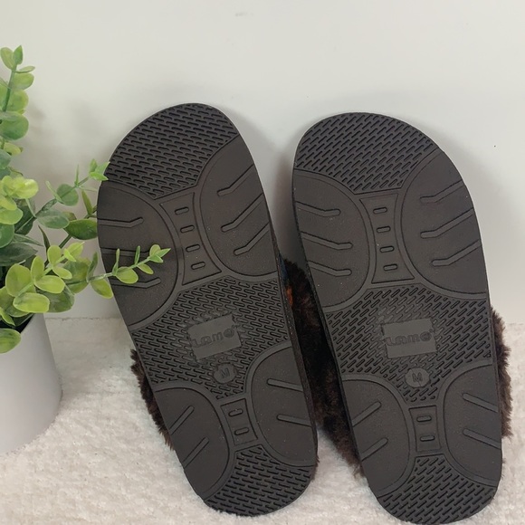 LAMO woman’s brown multi color pattern slippers size M (7 - see chart) - Picture 5 of 9